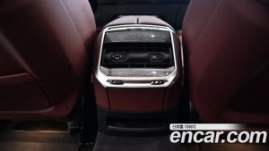 BMW i7 xDrive 60 M Sport 2025 года из Южной Кореи