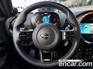 Mini Clubman JCW 2023 года из Южной Кореи