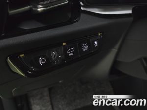 Kia Niro Prestige 2025 года из Южной Кореи