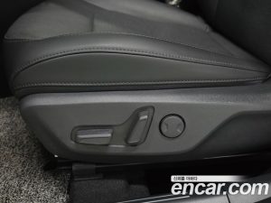 Kia Niro Prestige 2025 года из Южной Кореи