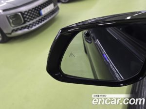 Kia Niro Prestige 2025 года из Южной Кореи