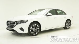 Mercedes-Benz E-Class E350e 4MATIC 2025 года из Южной Кореи