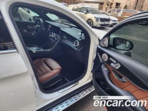 Mercedes-Benz GLC-Class GLC300 4MATIC Coupe 2023 года из Южной Кореи