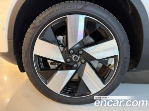 Volvo C40 Twin ULTIMATE 2024 года из Южной Кореи