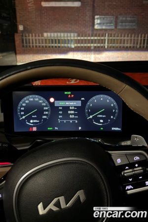 Kia Sorento HEV 1.6 2WD 2024 года из Южной Кореи
