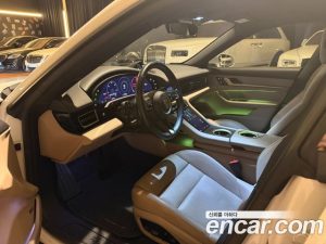 Porsche Taycan Base 2023 года из Южной Кореи