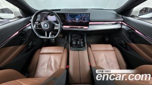 BMW 5-Series 530i xDrive M Sport 2024 года из Южной Кореи