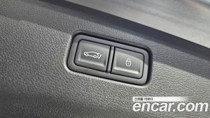 Genesis GV70 2.5T Бензин 2WD 2025 года из Южной Кореи