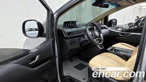 Hyundai Staria HEV 1.6 Wagon 5 2025 года из Южной Кореи