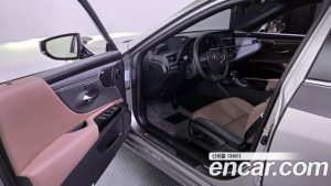 Lexus ES Executive 2025 года из Южной Кореи