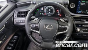 Lexus ES Executive 2025 года из Южной Кореи