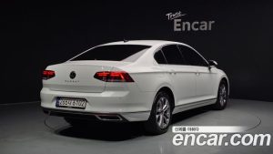 Volkswagen Passat 2.0 TDI Premium 2022 года из Южной Кореи