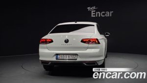 Volkswagen Passat 2.0 TDI Premium 2022 года из Южной Кореи