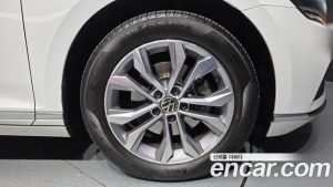 Volkswagen Passat 2.0 TDI Premium 2022 года из Южной Кореи