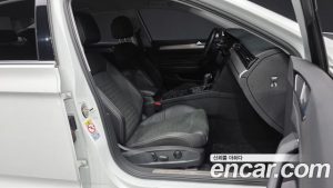 Volkswagen Passat 2.0 TDI Premium 2022 года из Южной Кореи