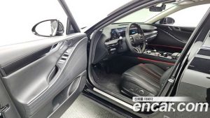 Genesis G80 Бензин 2.5 Turbo AWD 2025 года из Южной Кореи