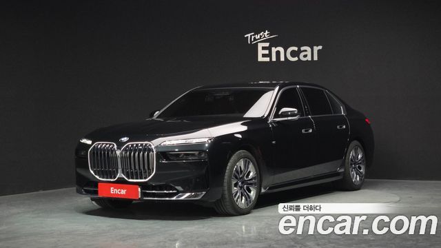 BMW 7-Series 740i sDrive Design Pure Excellence 2023 года из Кореи