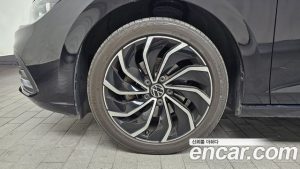 Volkswagen Golf 2.0 TDI Prestige 2022 года из Южной Кореи