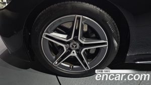 Mercedes-Benz S-Class S400 d 4MATIC 2023 года из Южной Кореи