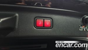 Mercedes-Benz S-Class S400 d 4MATIC 2023 года из Южной Кореи