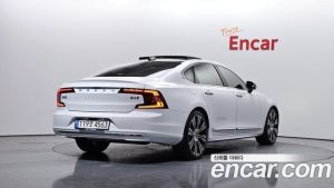 Volvo S90 B6 AWD ULTIMATE Bright 2023 года из Южной Кореи