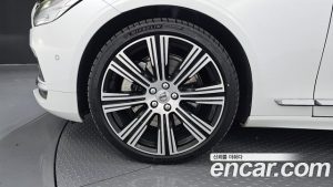 Volvo S90 B6 AWD ULTIMATE Bright 2023 года из Южной Кореи