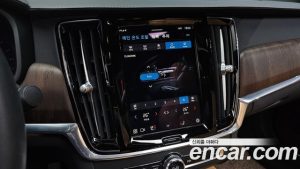 Volvo S90 B6 AWD ULTIMATE Bright 2023 года из Южной Кореи