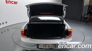 Volvo S90 B6 AWD ULTIMATE Bright 2023 года из Южной Кореи