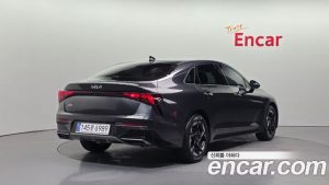 Kia K5 2.0 2024 года из Южной Кореи