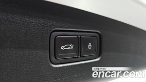 Genesis GV70 2.5T Бензин AWD 2025 года из Южной Кореи