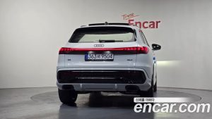 Audi Q5 40 TFSI 4WD S Line 2025 года из Южной Кореи