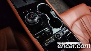 Kia K5 Signature 2024 года из Южной Кореи