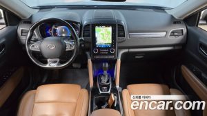 Renault-KoreaSamsung QM6 2.0 GDe RE Signature 2WD 2022 года из Южной Кореи