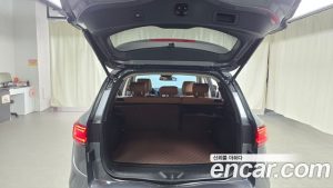 Renault-KoreaSamsung QM6 2.0 GDe RE Signature 2WD 2022 года из Южной Кореи