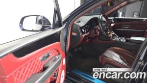Bentley Bentayga 4.0 V8 2022 года из Южной Кореи
