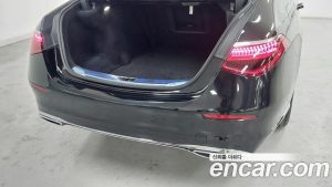 Mercedes-Benz S-Class S350 d 4MATIC 2025 года из Южной Кореи