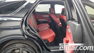 Genesis GV70 2.5T Бензин 2WD 2025 года из Южной Кореи