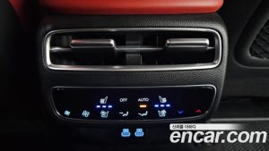 Genesis GV70 2.5T Бензин 2WD 2025 года из Южной Кореи