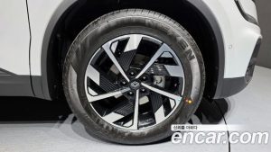 Renault-KoreaSamsung QM6 2.0 LPe RE 2WD 2026 года из Южной Кореи