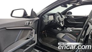 BMW 2-Series 220i M Sport 2023 года из Южной Кореи