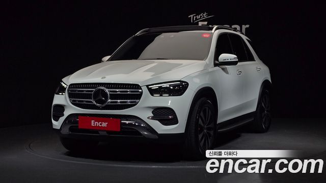 Mercedes-Benz GLE-Class GLE300d 4MATIC 2024 года из Кореи