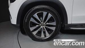 Mercedes-Benz GLE-Class GLE300d 4MATIC 2024 года из Южной Кореи