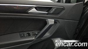 Volkswagen Tiguan 2.0 TDI Premium 2023 года из Южной Кореи