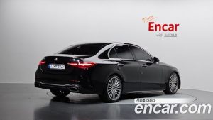 Mercedes-Benz C-Class C300 4MATIC AMG Line 2023 года из Южной Кореи