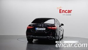 Mercedes-Benz C-Class C300 4MATIC AMG Line 2023 года из Южной Кореи