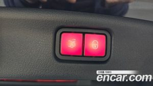 Mercedes-Benz C-Class C300 4MATIC AMG Line 2023 года из Южной Кореи