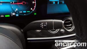 Mercedes-Benz E-Class E220d 4MATIC AMG Line 2023 года из Южной Кореи