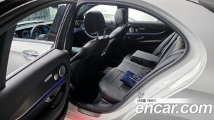 Mercedes-Benz E-Class E220d 4MATIC AMG Line 2023 года из Южной Кореи