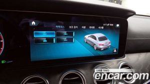 Mercedes-Benz E-Class E220d 4MATIC AMG Line 2023 года из Южной Кореи