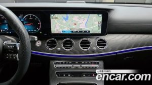 Mercedes-Benz E-Class E220d 4MATIC AMG Line 2023 года из Южной Кореи